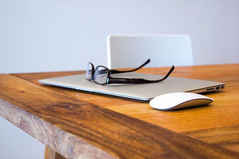 Three Advertising Platforms, Three Different Kinds of Trouble